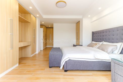 Alphagate West Peak Web Version 4 Bedroom 15